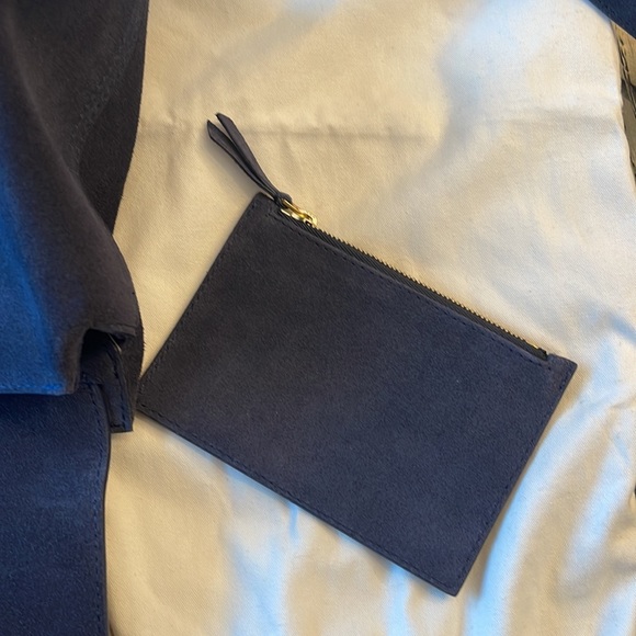 Aritzia Babaton dark Periwinkle purse with removable strap - Picture 11 of 11